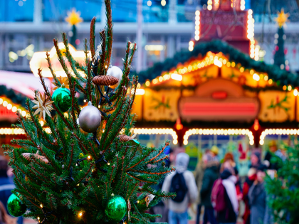 26 AHI Holiday Markets.d.png